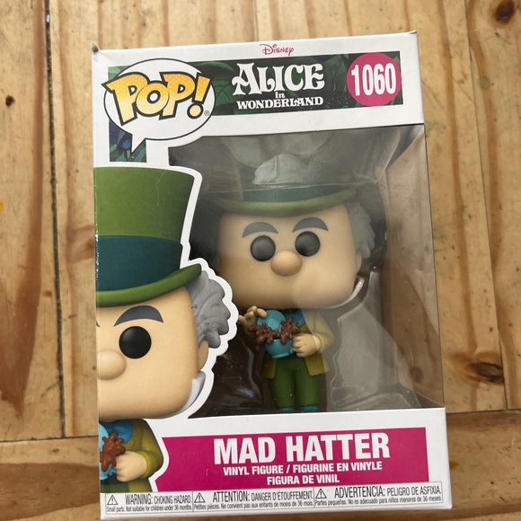 Mad Matter Funko Pop - Picture 1 of 4